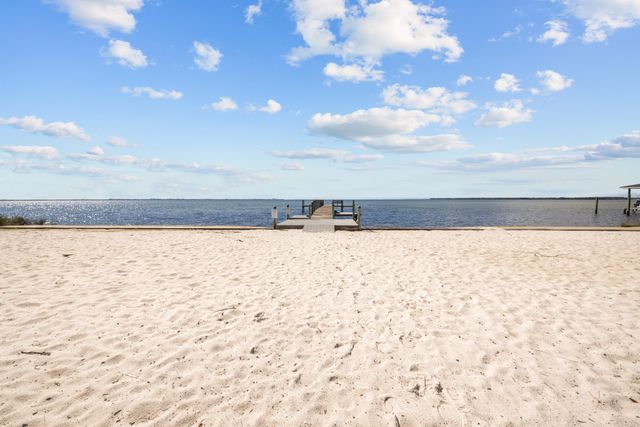 305 W Windward Cove, Niceville, FL 32578