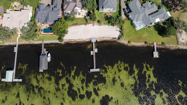 305 W Windward Cove, Niceville, FL 32578