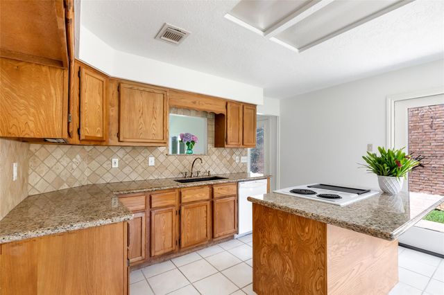 3419 Valley Gardens Drive, Kingwood, TX 77345
