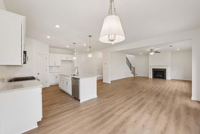 5452 Hargrove Way, Flowery Branch, GA 30542