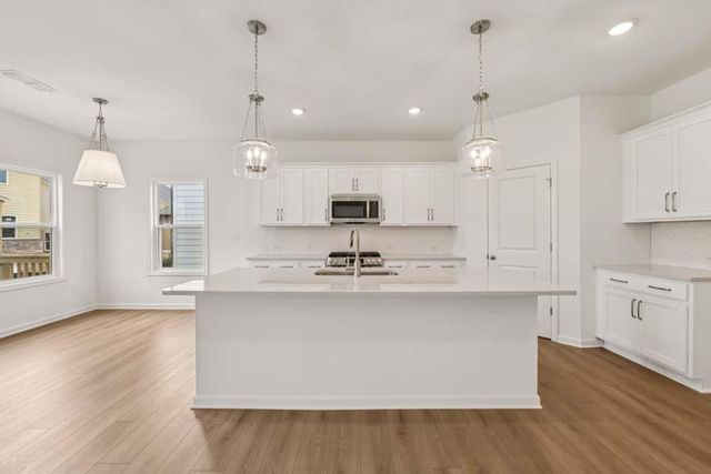 5452 Hargrove Way, Flowery Branch, GA 30542