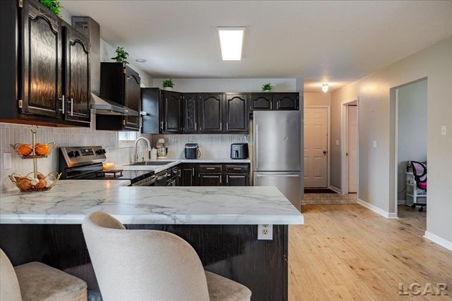 2860 Dawn Drive, Adrian Twp, MI 49221