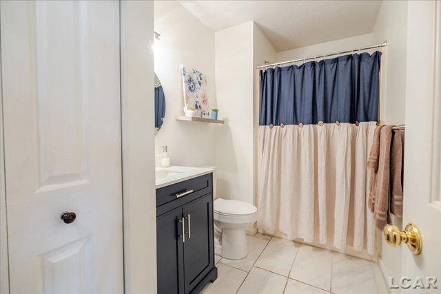 2860 Dawn Drive, Adrian Twp, MI 49221