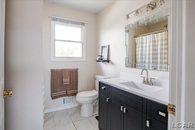 2860 Dawn Drive, Adrian Twp, MI 49221