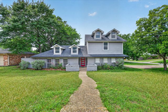 1400 Ems Road W, Fort Worth, TX 76116