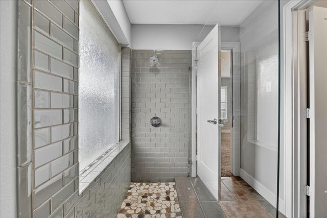 1400 Ems Road W, Fort Worth, TX 76116