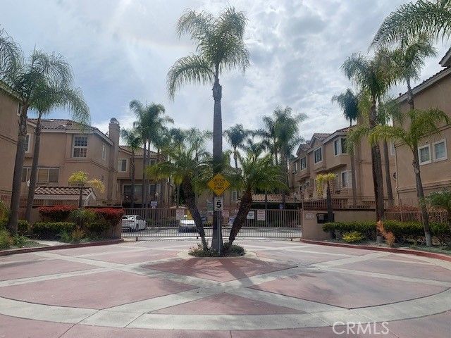 13967 LEMOLI Avenue, Hawthorne, CA 90250