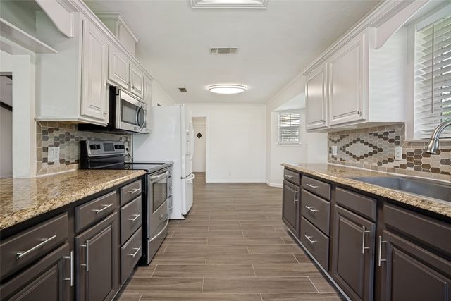 6355 Starnes Road, Watauga, TX 76148