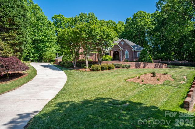 110 Elizabeth Court, Mount Holly, NC 28120