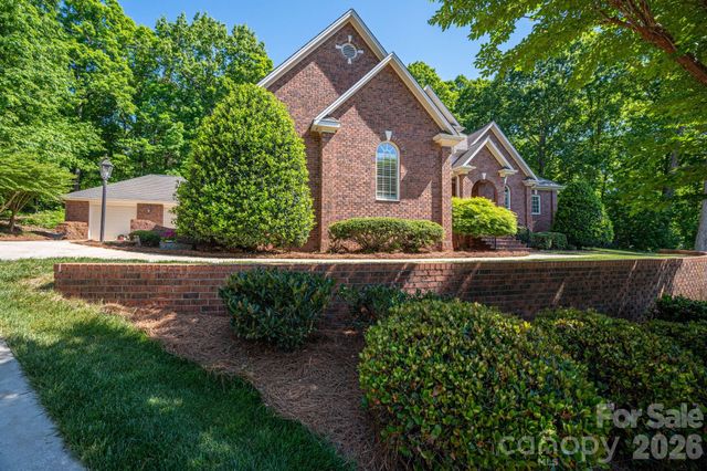 110 Elizabeth Court, Mount Holly, NC 28120