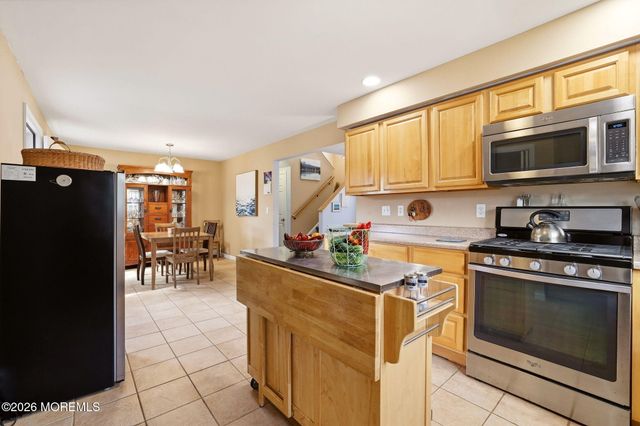 25 Jackson Street, Highlands, NJ 07732