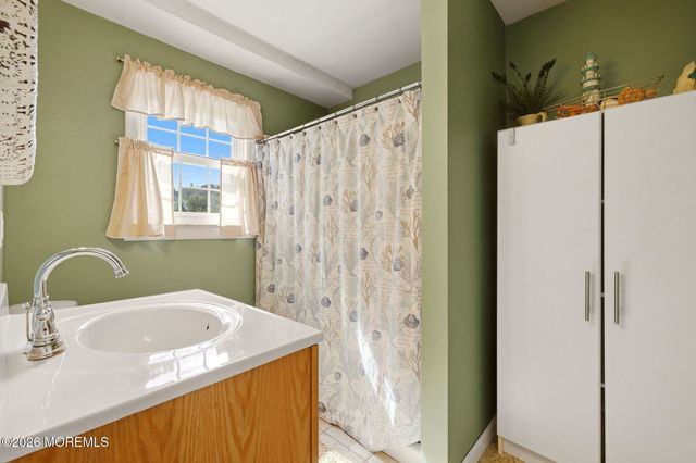 25 Jackson Street, Highlands, NJ 07732
