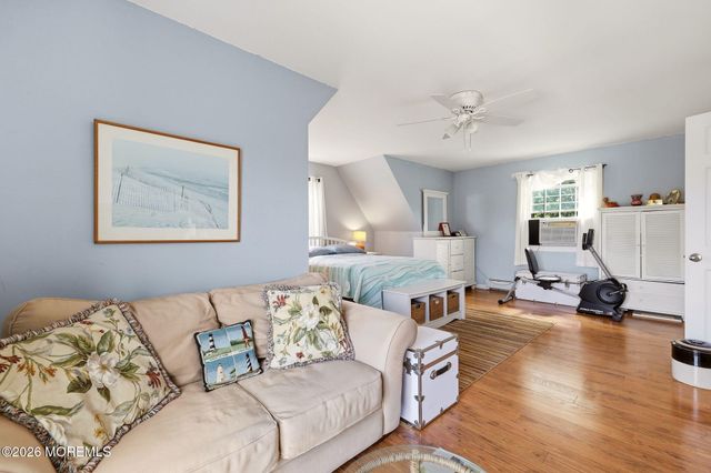 25 Jackson Street, Highlands, NJ 07732