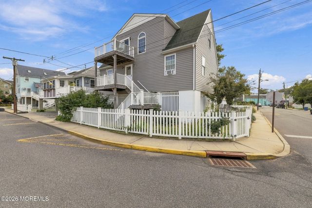 25 Jackson Street, Highlands, NJ 07732