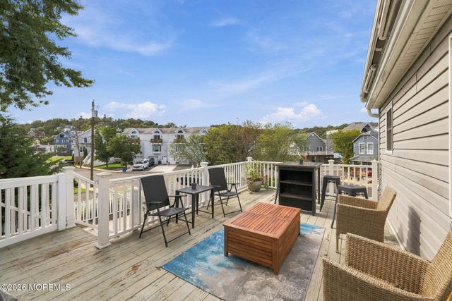 25 Jackson Street, Highlands, NJ 07732