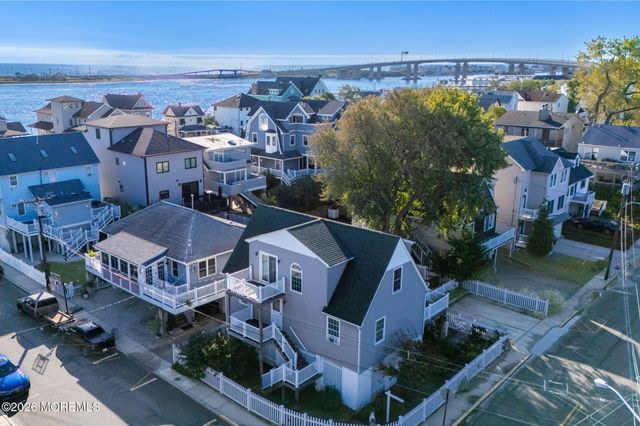 25 Jackson Street, Highlands, NJ 07732