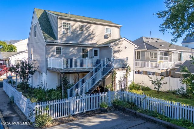 25 Jackson Street, Highlands, NJ 07732