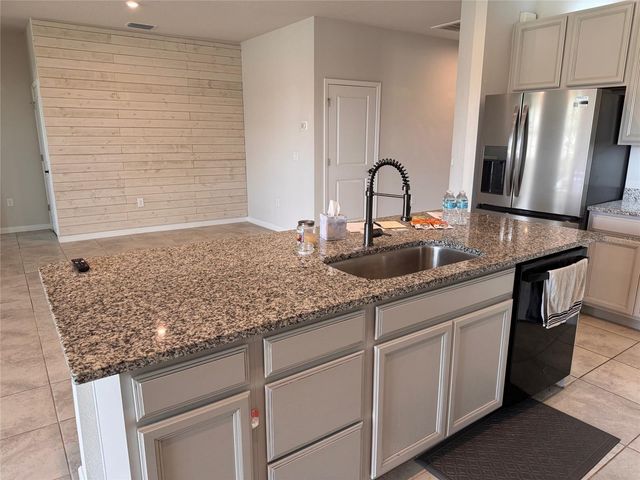 18217 FALLING PINE NEEDLE LANE, Land O Lakes, FL 34638