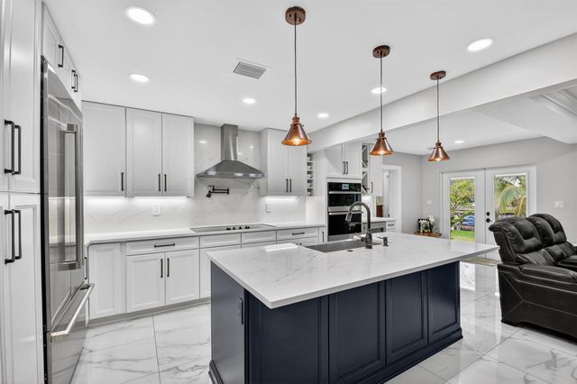 2277 Summit Boulevard, West Palm Beach, FL 33406