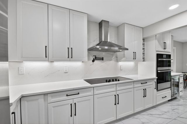 2277 Summit Boulevard, West Palm Beach, FL 33406