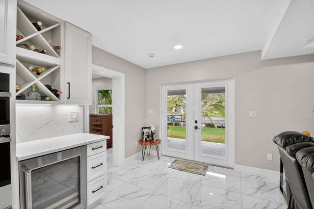 2277 Summit Boulevard, West Palm Beach, FL 33406