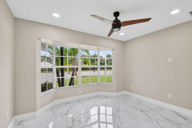 2277 Summit Boulevard, West Palm Beach, FL 33406
