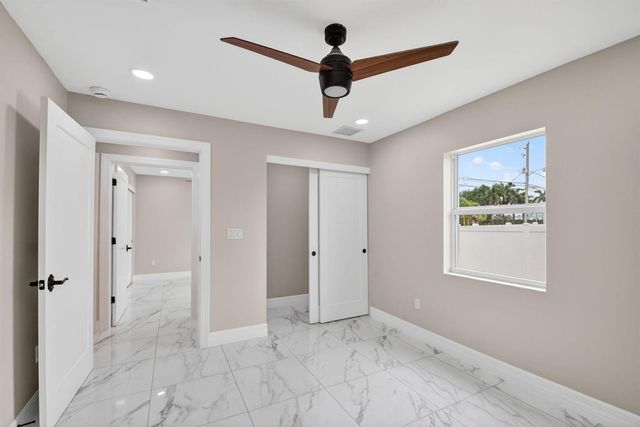2277 Summit Boulevard, West Palm Beach, FL 33406