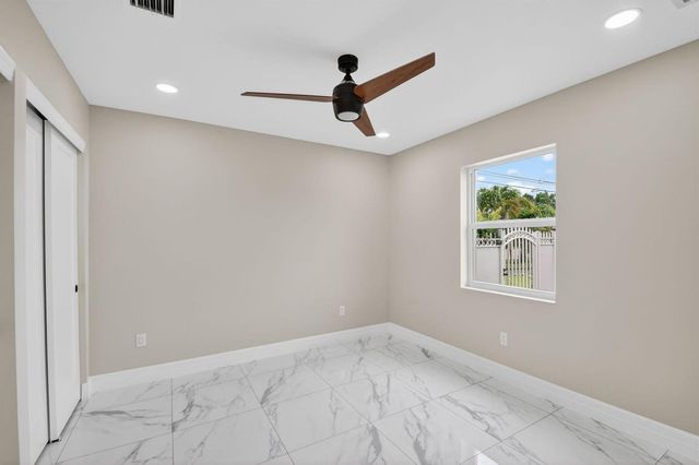 2277 Summit Boulevard, West Palm Beach, FL 33406