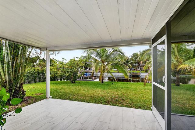 2277 Summit Boulevard, West Palm Beach, FL 33406