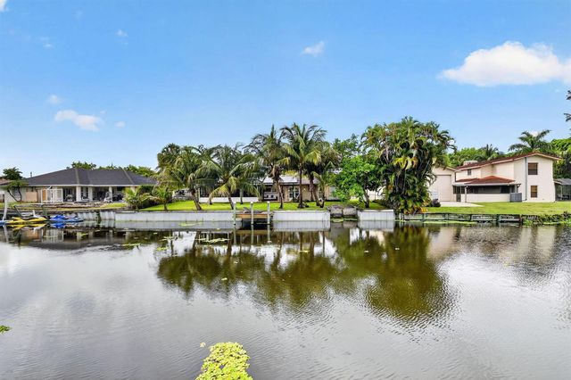 2277 Summit Boulevard, West Palm Beach, FL 33406