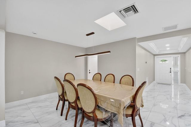 2277 Summit Boulevard, West Palm Beach, FL 33406