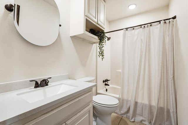 181 Jennettes Road, Denison, TX 75020