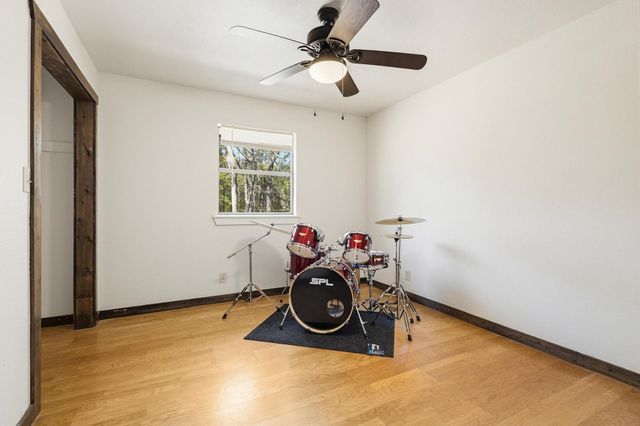 181 Jennettes Road, Denison, TX 75020