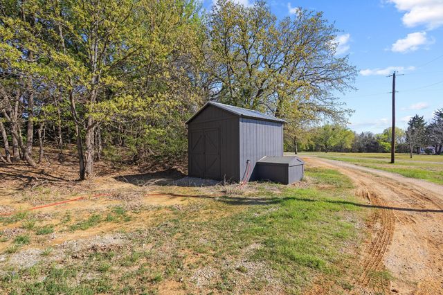 181 Jennettes Road, Denison, TX 75020