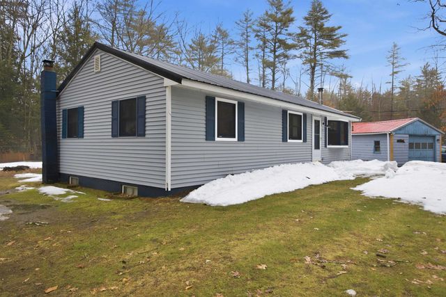 1136 Penacook Road, Hopkinton, NH 03229