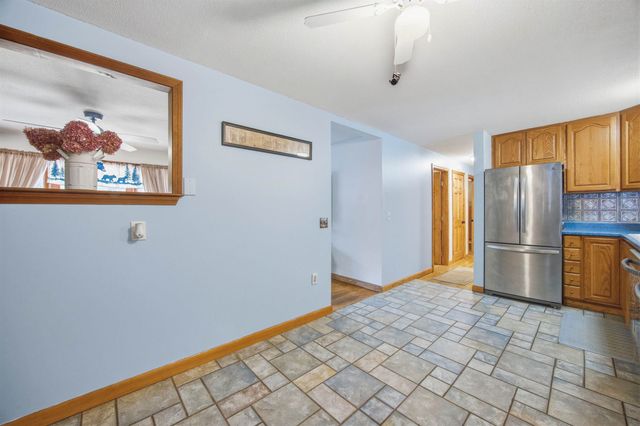 1136 Penacook Road, Hopkinton, NH 03229