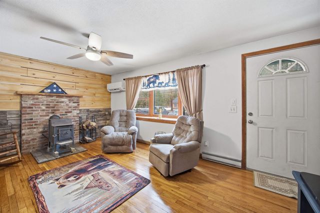 1136 Penacook Road, Hopkinton, NH 03229