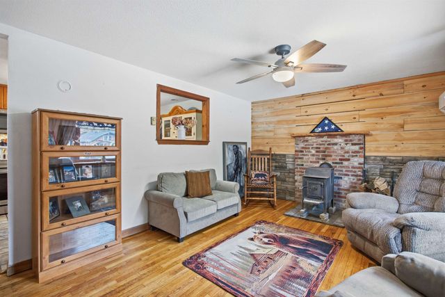 1136 Penacook Road, Hopkinton, NH 03229