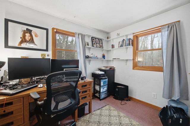 1136 Penacook Road, Hopkinton, NH 03229