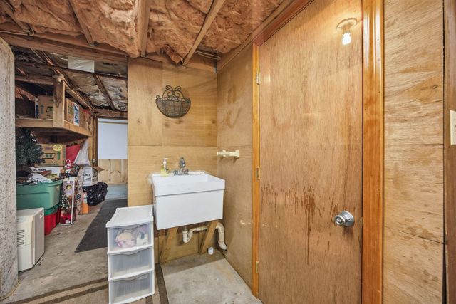 1136 Penacook Road, Hopkinton, NH 03229