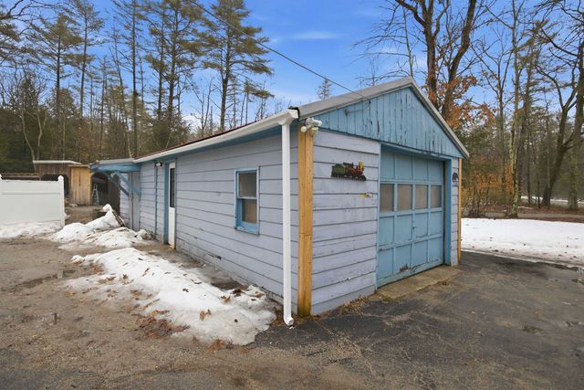 1136 Penacook Road, Hopkinton, NH 03229