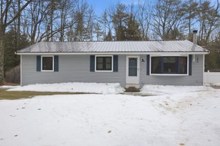 1136 Penacook Road, Hopkinton, NH 03229