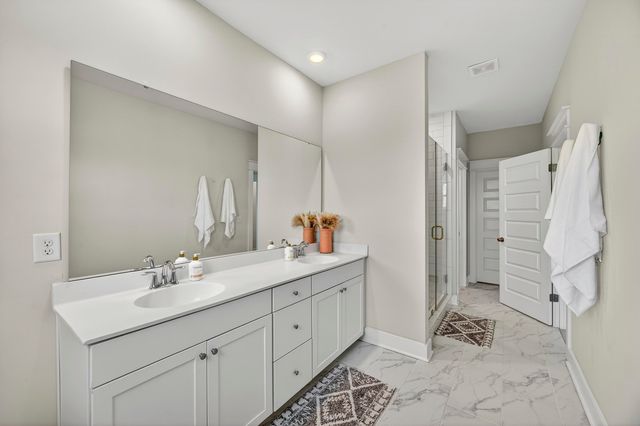 802 Kings Oak Court 4, Charleston, SC 29492