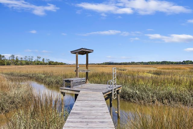 802 Kings Oak Court 4, Charleston, SC 29492