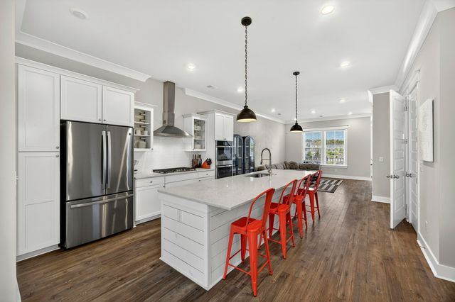 802 Kings Oak Court 4, Charleston, SC 29492