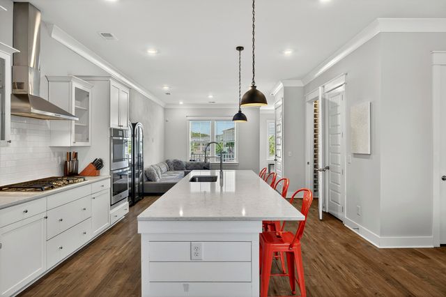 802 Kings Oak Court 4, Charleston, SC 29492