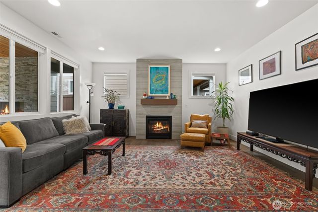 2324 48th Street Ct NW, Gig Harbor, WA 98335