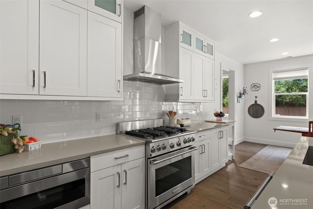 2324 48th Street Ct NW, Gig Harbor, WA 98335