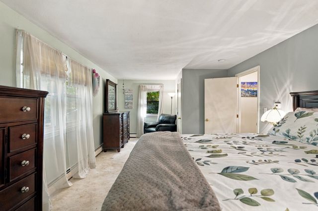 5 Ragged Hill Rd, Milford, MA 01757