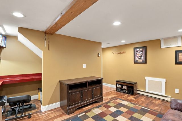 5 Ragged Hill Rd, Milford, MA 01757